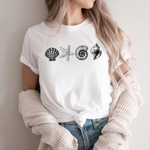 Comfort Colors® Sea Shells 90s Vintage Style Tshirt, Retro Ocean Shell Shirt, Cute Sea Animal Tee, Beach Tshirt, Sea Lovers Shirt