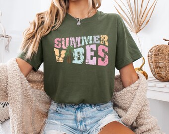 Hello Summer Shirt: Trendy Beach Vacation Tee