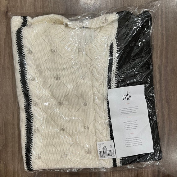 NWT Cabi Fall 2023 Lineup Pullover Black and White 4468, Free