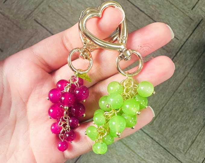 Cute Crystal Grape Keychain,Handmade Fruit Keychain,Grape Airpod/Phone Charm,Heart Keychain,Adorable Keyring,Gifts for Girlfriend