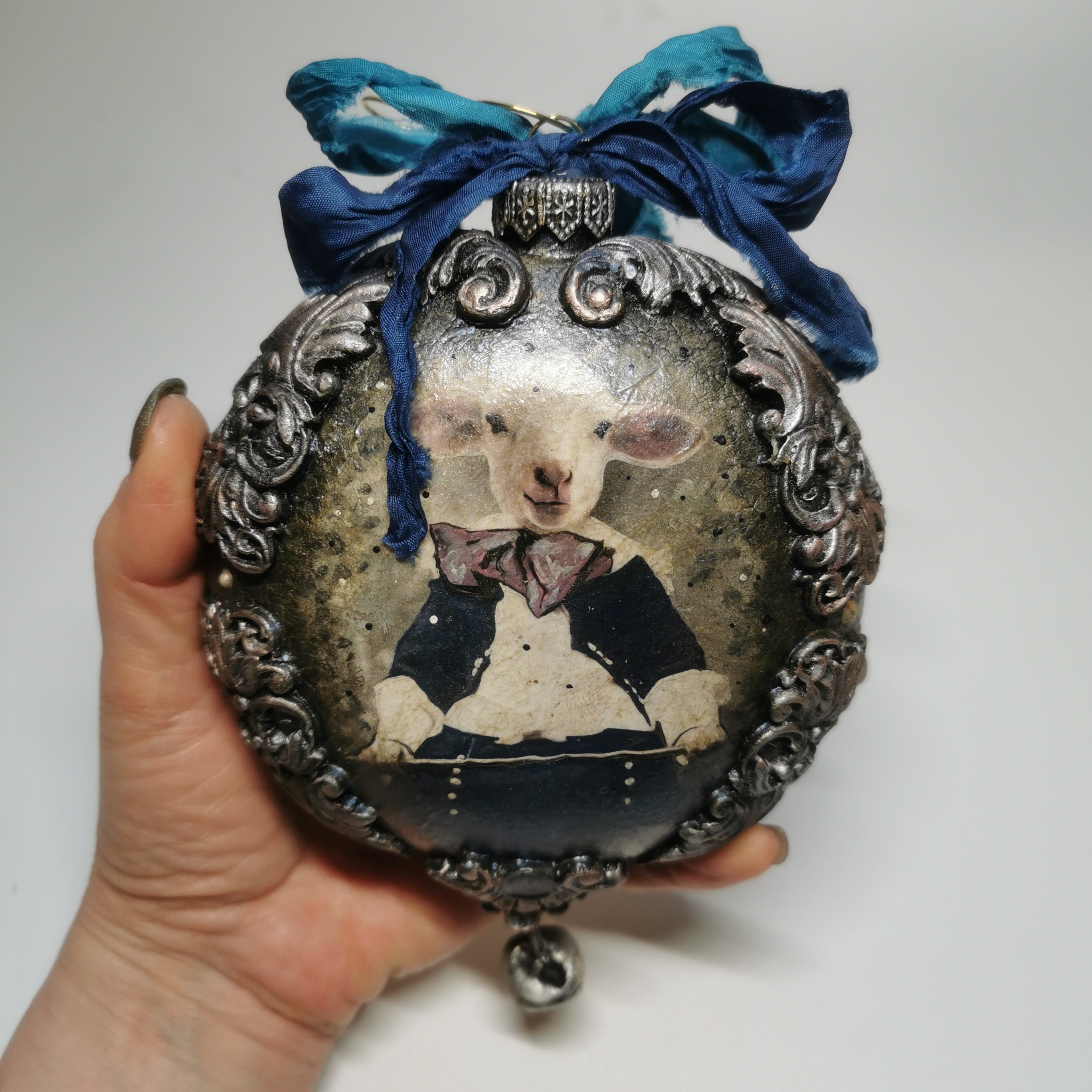 Christmas Tree Ornament Bauble Vintage Victorian Nostalgic Style Etsy