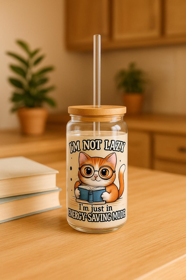 I’m Not Lazy Cat Glass Sipper – 16 oz