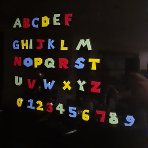 Imán personalizado estilo escritura Mario Bross impresión 3D