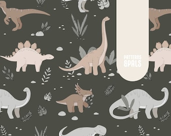Può includere: Un motivo ripetuto con dinosauri dei cartoni animati nei toni del marrone, grigio e beige su uno sfondo grigio scuro. Il design include diversi tipi di dinosauri, fogliame e il testo "PATTERNS & PALS".