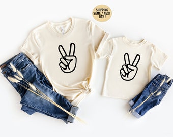 Two Hand Peace Sign Birthday Shirts, 2 Year Old Birthday Tee, 2 Year B-day Outfit, Two Cool Toddler Shirt,Second Birthday Girl,Peace Sign