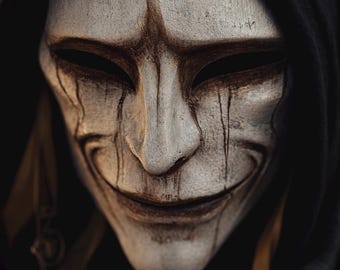 Smiling one — simple face white mask