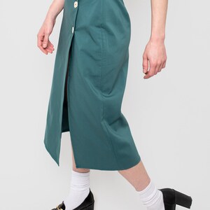 3 Buttons & Slit Skirt Green Gabardine