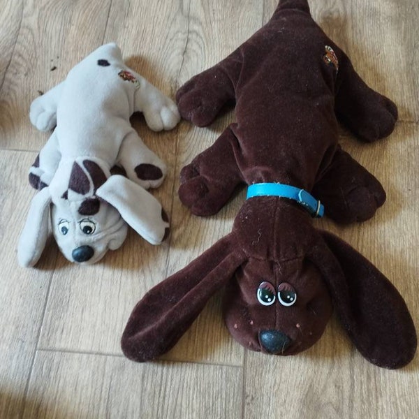 Pound Puppies by Hornby Hobbies x 2