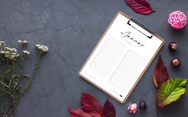 12-month calendar with clipboard in DIN A4 format, a perpetual calendar with individual months, birthdays, and family planner. image 3