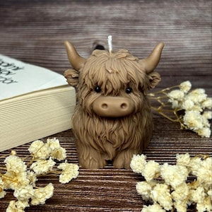 Cute Highland Cow Decorative Pillar Candle | ZalizaCo
