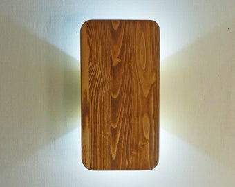 Wandleuchte aus Holz - handgefertigte Wandleuchte - moderne Wandleuchte - Wandleuchte mit zwei integrierten LED-Glühbirnen Art.LE4