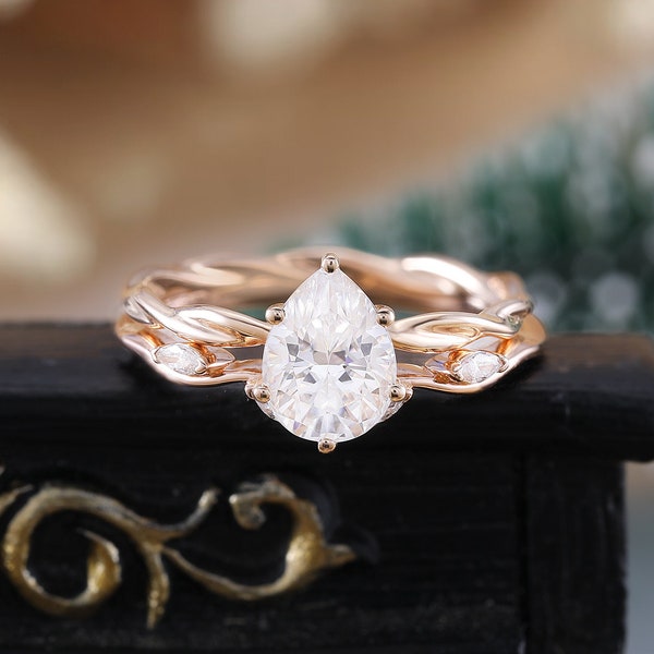 Pear shaped lab grown diamond rose gold bridal set, vintage twisted engagement ring, open moissanite diamond wedding band, anniversary ring