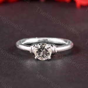 Green Amethyst Ring: Round Cut, 925 Silver