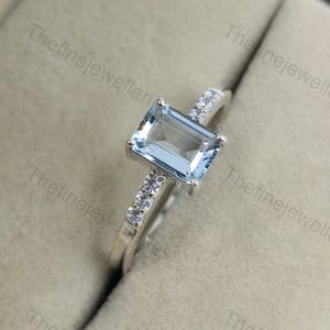 Emerald Cut Aquamarine Ring: 925 Silver Birthstone Ring