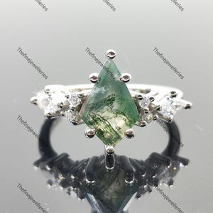 Kite cut green moss agate ring rose gold 3 prong art deco unique engagement ring women dainty diamond ring Personalized anniversary gift