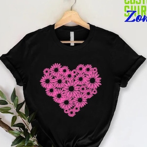 Daisy Shirt ,Daisy Heart T shirt,Cute Gift For Mom,Gift for Mother&#39;s Day,Daisy T-Shirt For Women,Gift For Sister Tee,Gift for Grandma Shirt