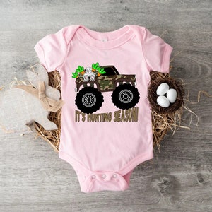 Easter Truck Hunting Shirt,Hunting Easter Tee For Boy,Camo Gift Toddler Boy,Trucker Baby Bodysuit,Easter Hunting Camo Baby,Bunny Trucker Tee immagine 5