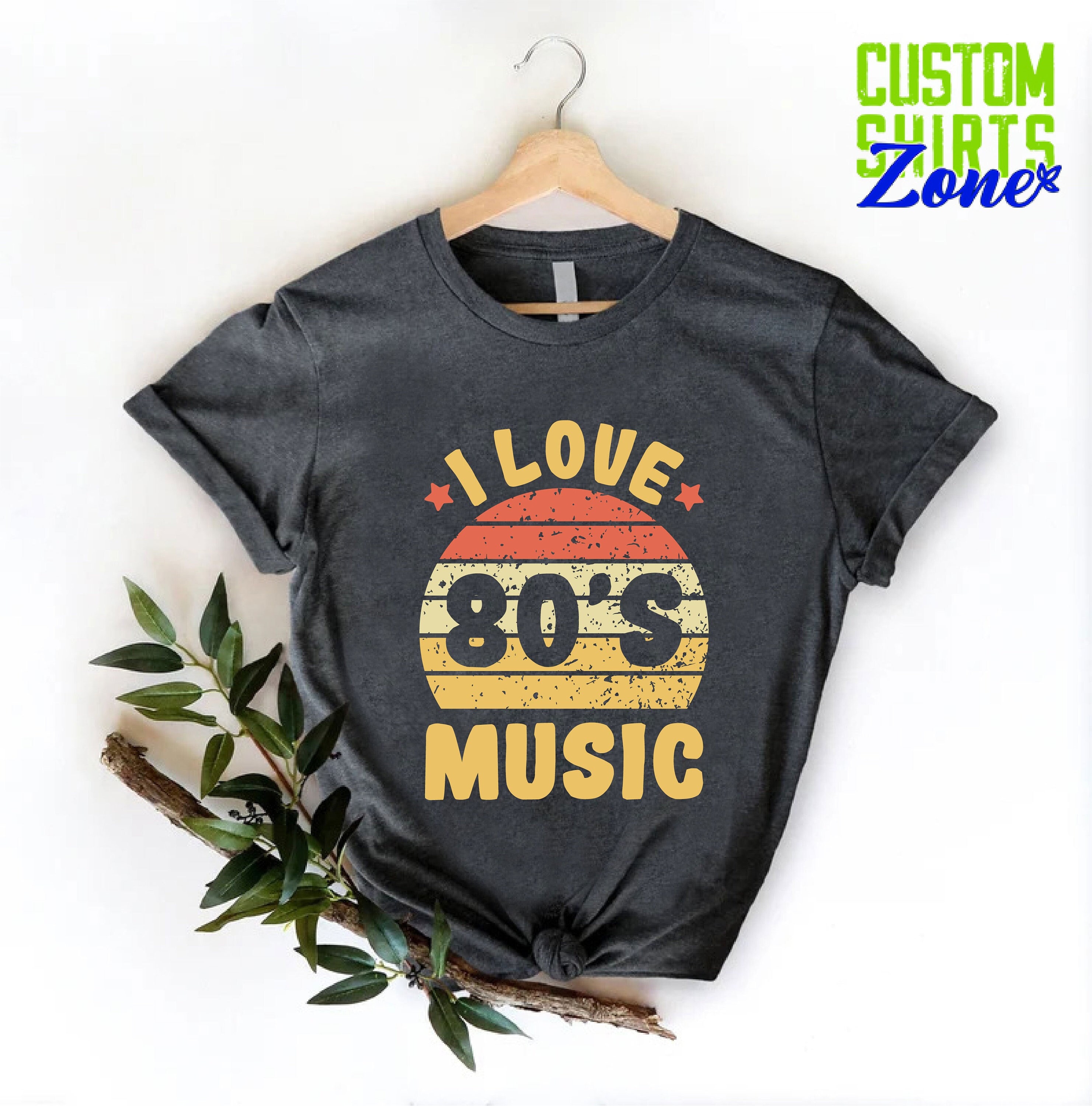 トップス 00s Music LEGENDS vintage graphic tee TLC Womens T Shirt Size Small Rap Tee Lisa Left Eye Lopes