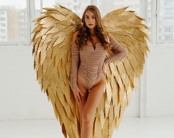 Large gold angel wings costume, Glitter wings costume for bridesmaids, Gold wings costume