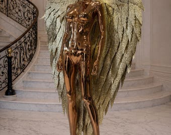 Golden Angel Wings – Luxury Metallic Costume Accessory for Photoshoots & Events