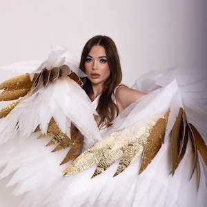 White and gold angel wings, cosplay costume, wings for dancing, movable dance wings, angel wings, costume for photoshoot, masquerade wings