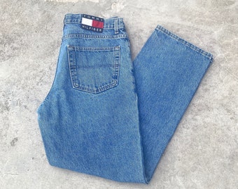 Vintage 90s Tommy Hilfiger Jeans Size 34x32 / Made in Canada / 90s Denim / Wide Leg Jeans / Baggy Denim / Vintage Tommy / Back Patch