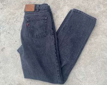 Vintage 90s Levi's 516 Jeans Size 31 x 32 / Made in Canada / 90s Denim / Black Wash Jeans / Straight Leg Denim / Vintage Levis Pants