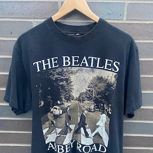 Vintage 90s the Beatles Abbey Road T-shirt / Band Tee / John