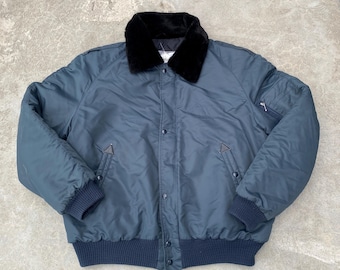 Fire! Vintage 90s B-15D US Air Force Alpha Industries Bomber