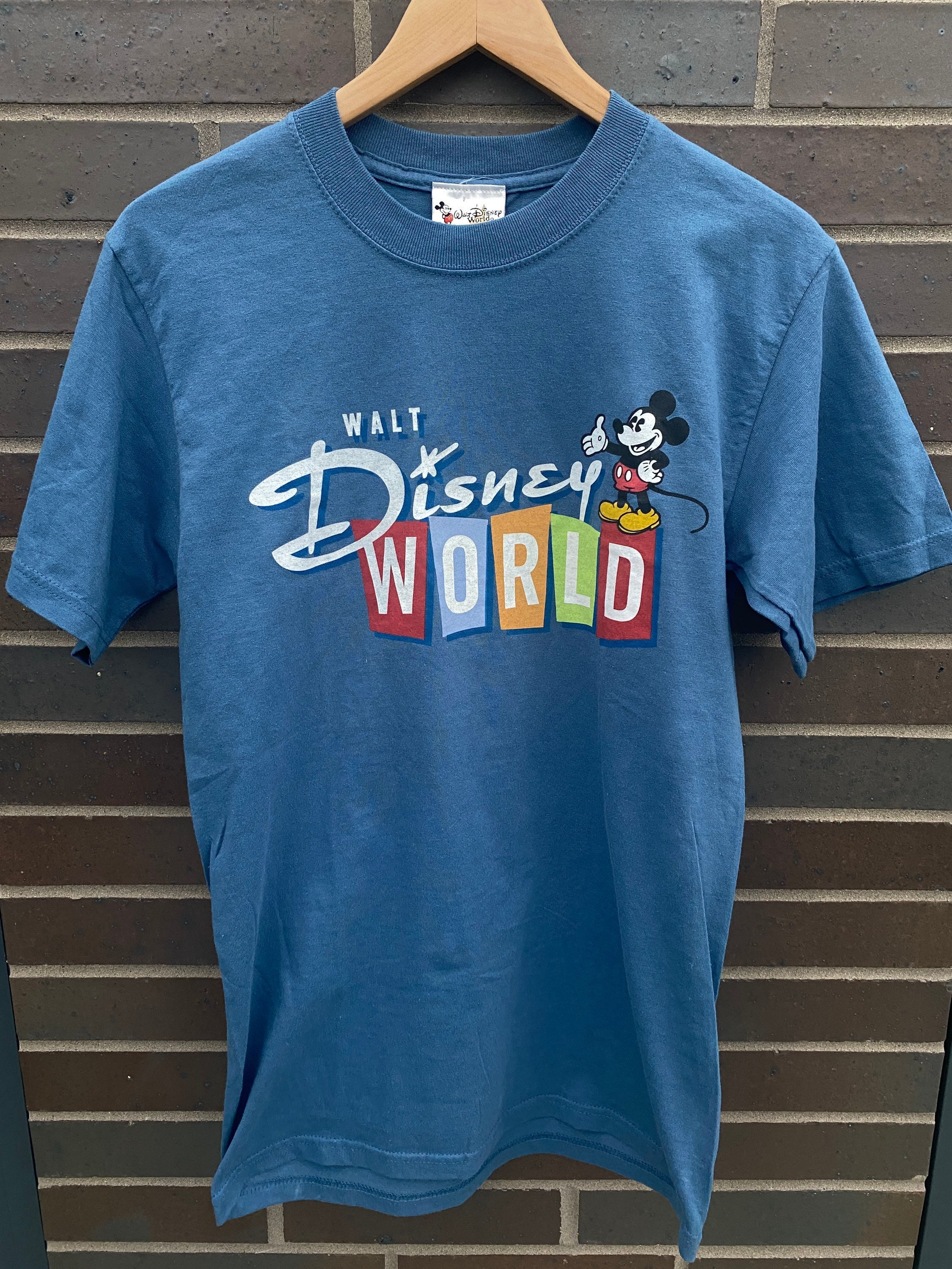 Vintage 90s Walt Disney World Promo T-shirt / 1990s Graphic Tee