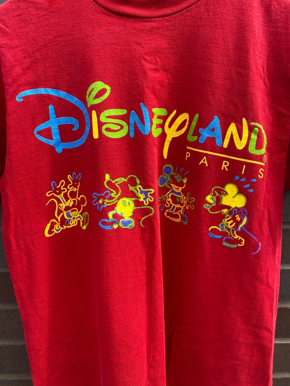 Vintage 90s Disneyland Paris T-Shirt / 1990s Grap… - image 3