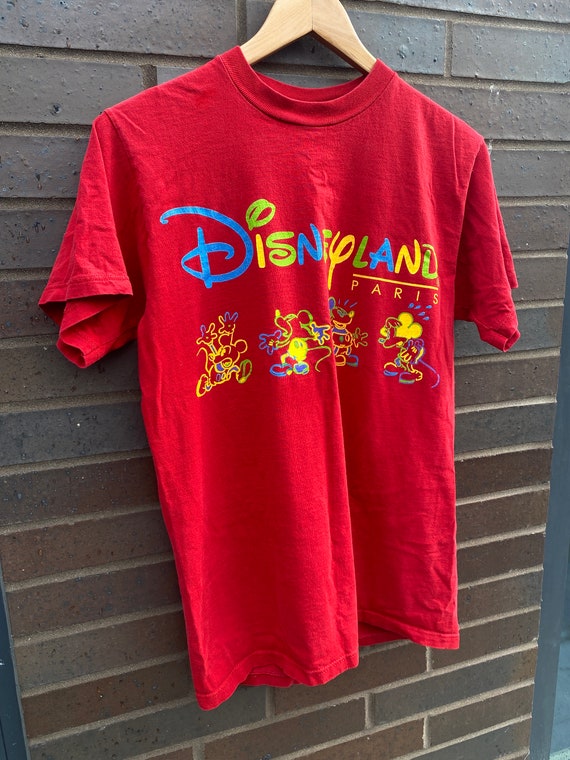 Vintage 90s Disneyland Paris T-Shirt / 1990s Grap… - image 7