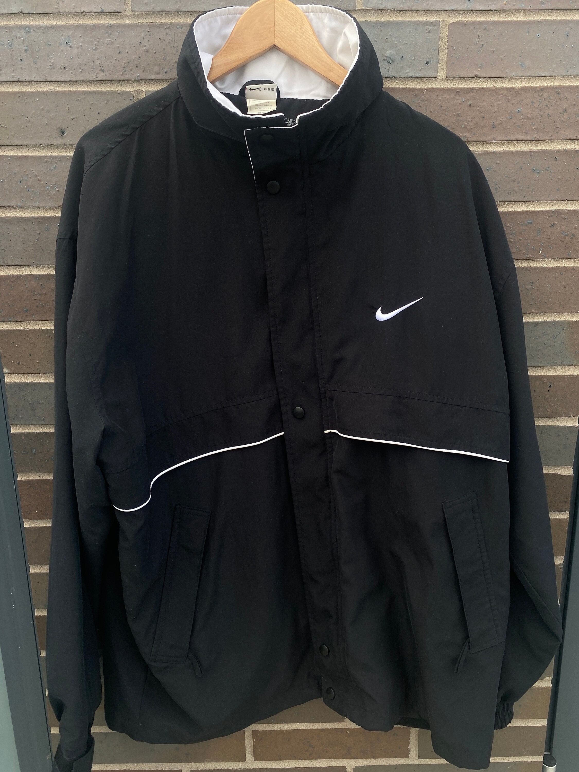 Vintage 90s Nike Full Zip Black Windbreaker Jacket / Swoosh Vintage 90s Nike Full Zip Black Windbreaker Jacket / Swoosh