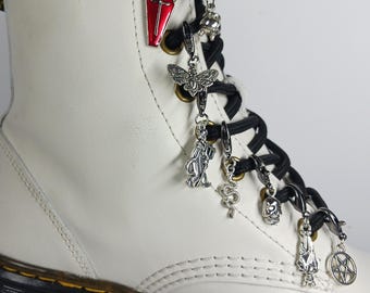 Adornos para botas - Clips para cordones - Elige tus adornos - Docs Dr. Martens