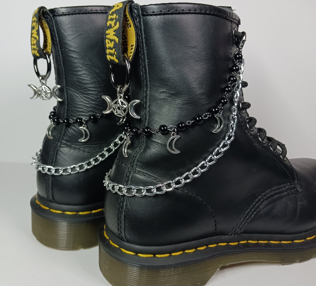 Boot Chains Triple Moon Pentacle Onyx Beads Crescent Moon Pentagram Doc ...