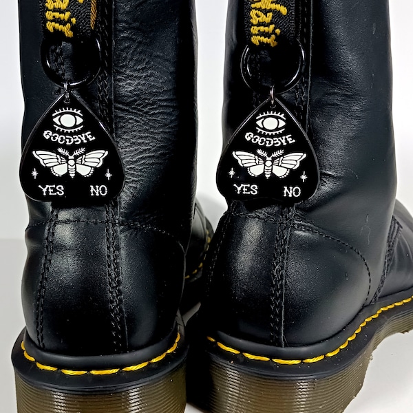 Zawieszki do butów Spirit Board Planchette Doc Dr. Martens Docs