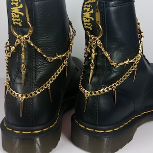 Boot Chains Barbed Wire Brambles Spikes Doc Dr. Martens Docs Charms