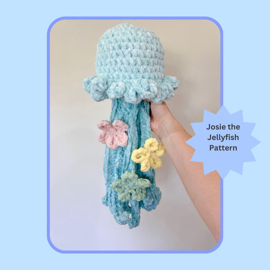 39 Crochet Jellyfish Patterns: Amigurumi, Rattles, Squish, and Keychains 32 Jellyfish Crochet