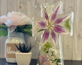 Resin Flower Cross, Bouquet Preservation, Preserved Wedding Bouquet, Memorial Service Flower, Pressed flower, Wedding, Cross, Gift