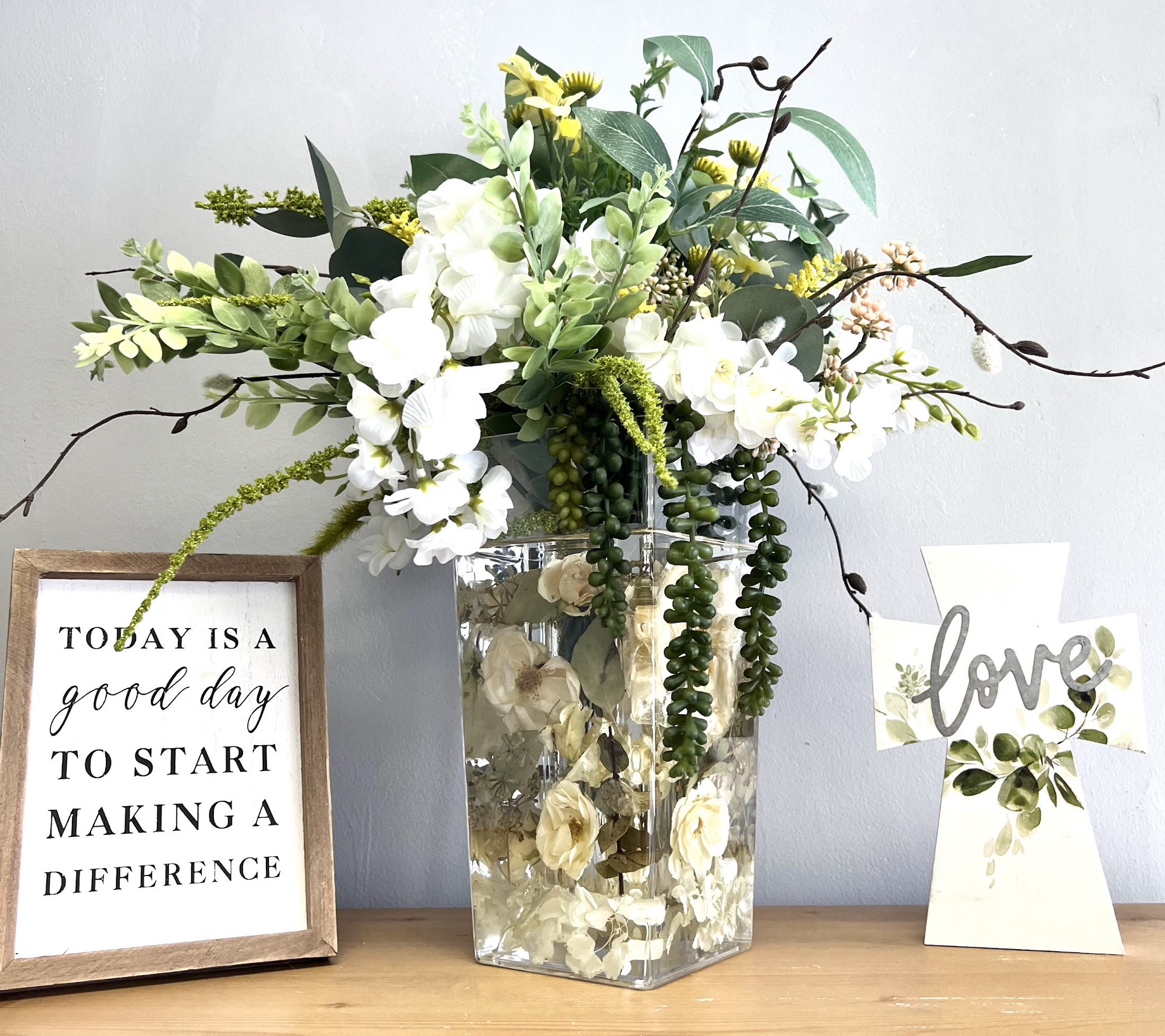 Custom Vase, Flower Preservation, Floral preservation, Funeral Arrangement, Memorial Flowers, Bouquet Preservation, Gift