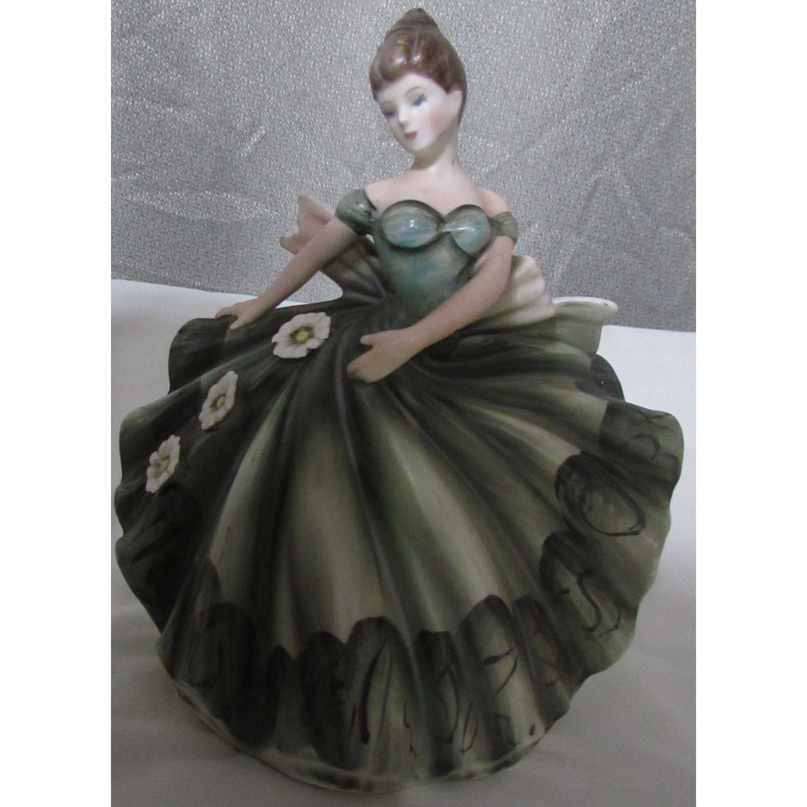 Vintage Lefton Girl Planter Brunette with‎ Bow  Dress W/Yellow Flowers & Hat Vintage Dancing Brunette Lefton Planter Full Formal - Etsy  main image 2