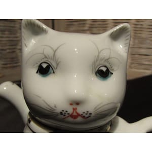 Kitty Cat small teapot creamer lucky vintage Chinese white with green flowers