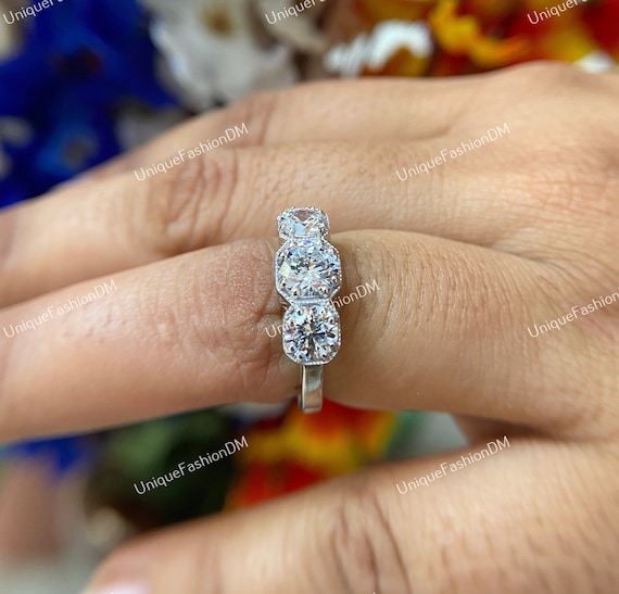 Bague De Fiançailles Ancienne En Argent Plaqué Or Blanc Avec Diamants Simulés - Taille 7 à 10