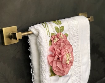 Gold Antique Stainless Steel Wall-Mounted Towel Bar 12.5'' 16.5'' 20.5'' Square Detail Exclusive Colors Heavy-Duty for Modern Bathrooms
