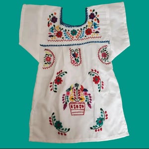 Handgestikte Pueblano Baby | Peuter| Meisjesjurk Traditionele Pueblano-jurk Geborduurd Poblano Handgemaakte Pueblano Prachtige Chanelito dre