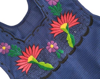 Traditional Mexican Apron for Women with Pockets and Beautiful Flower Embroidery - Mandiles para Mujer Mexicanos Mandil  escapulario mandil