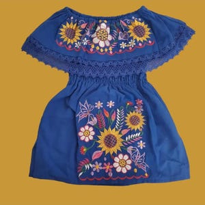 Vestito tradizionale messicano autentico per bambine, con spalle scoperte e ricami floreali, vestito messicano per bambine, vestito Campesina per bambine, cinco 5 de Mayo