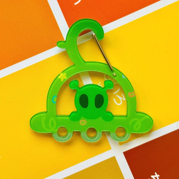 Alien Carabiner