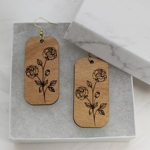 Contemporary Rose Flower Wood Earrings Engraved In Alder Wood