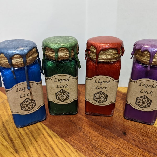 Liquid Luck Potion Bottle - D20 Roller